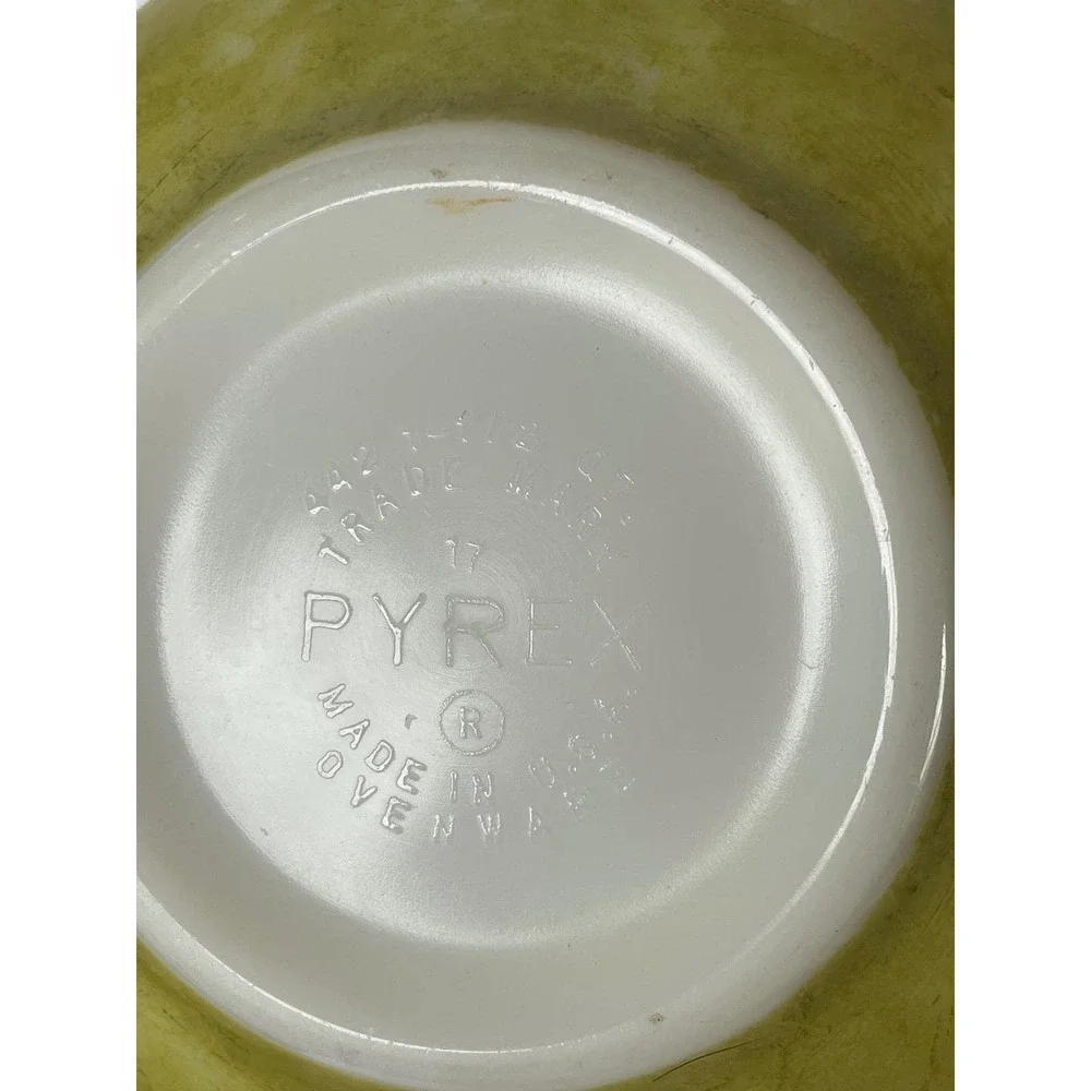 Vintage Pyrex Verde Green #442 Cinderella Mixing Bowl 1.5 Qt Avocado Mid-Century